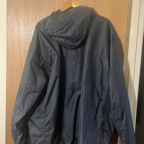 Men’s Columbia windbreaker - Picture 2 of 3
